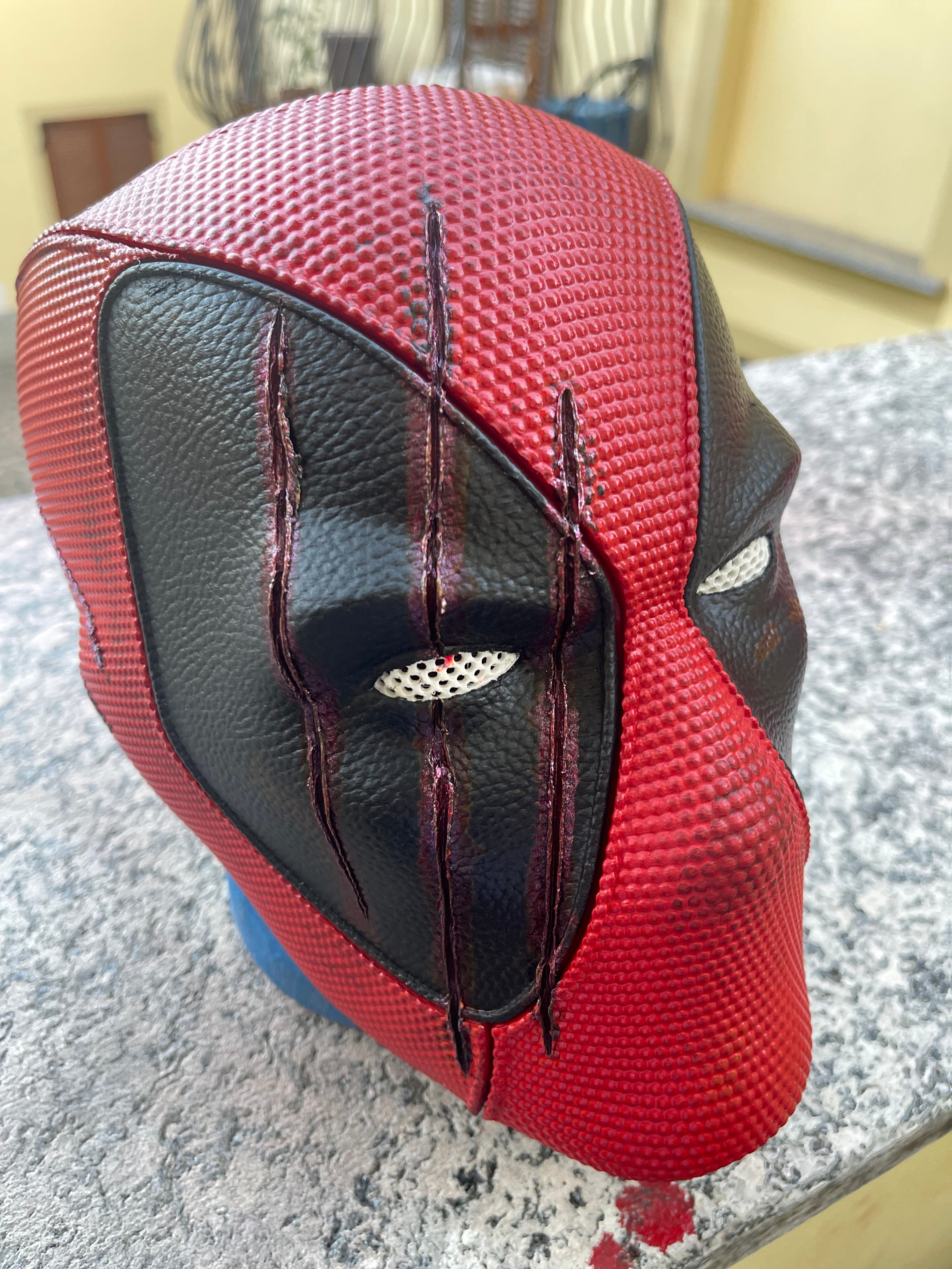 Casco Deadpool 3