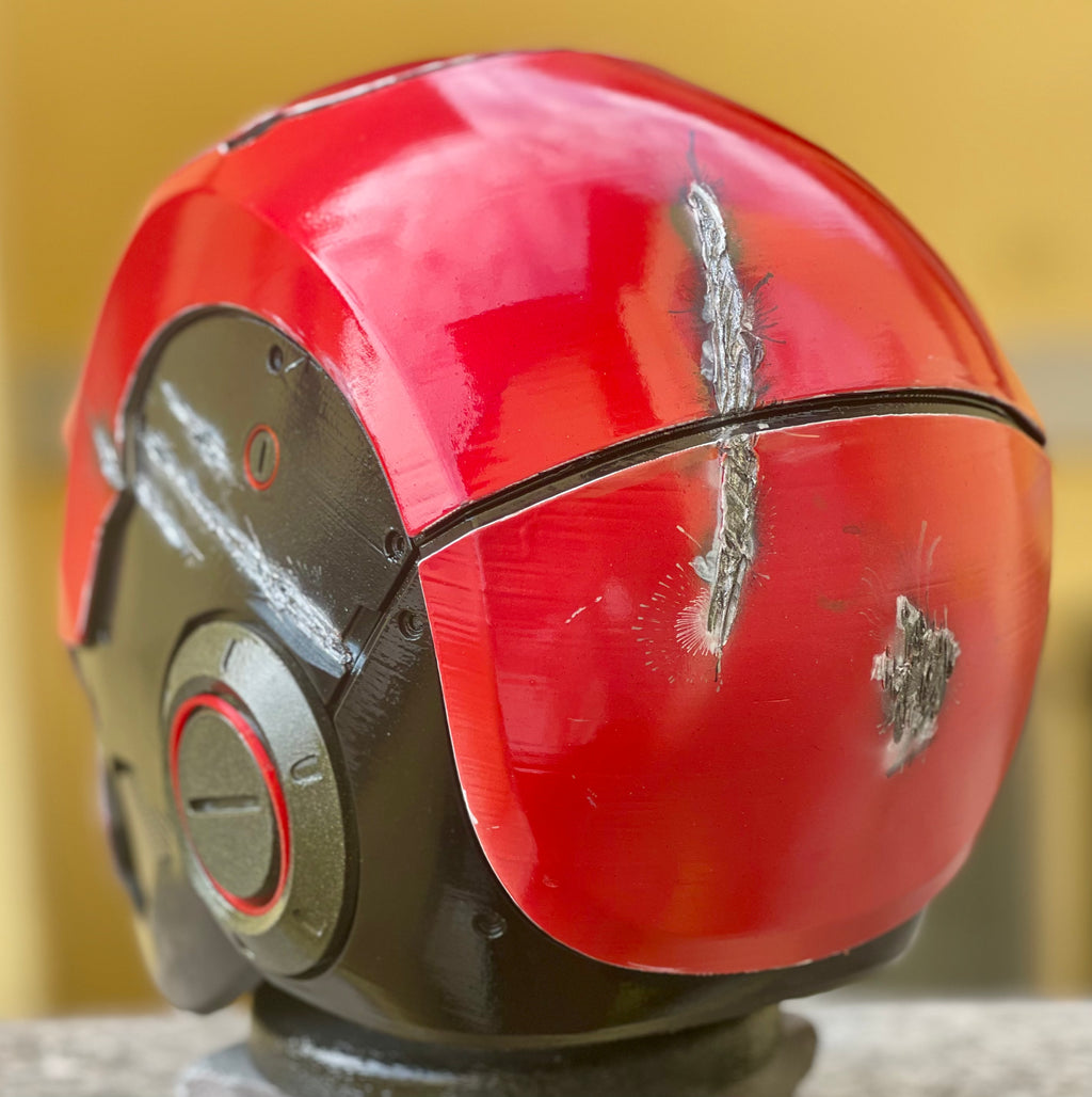 Casco cosplay personalizzato di Red Hood.